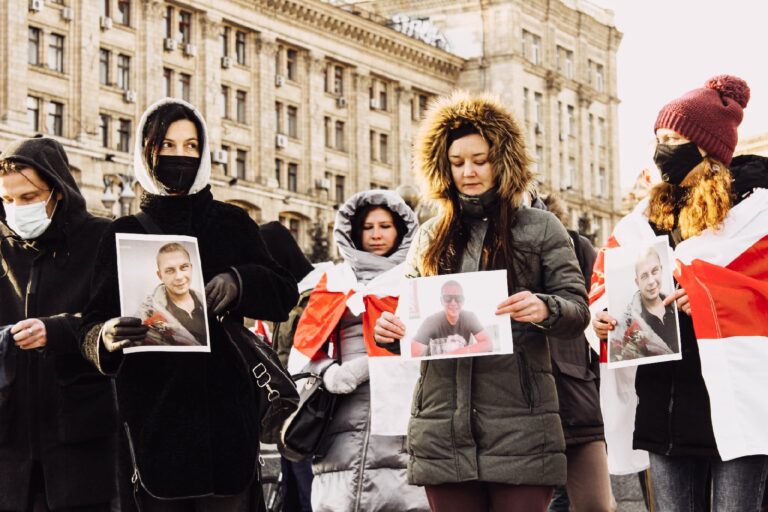 “Якщо я ввечері жива, то вранці йду волонтерити”: історія білоруски, яка допомагає українцям в Бучі