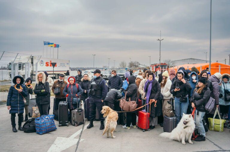 “Європа втомилась від біженців”. Як російські медіа просувають наратив про “поганих українців”