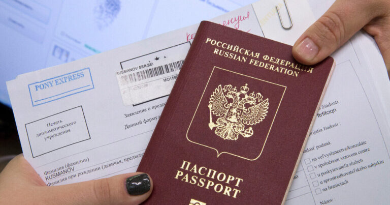 Hungary Withstands Visa Prohibition for Russians