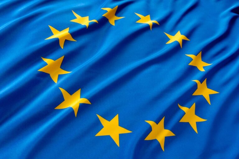 Рада ЄС ухвалила призупинення спрощеного візового режиму з рф