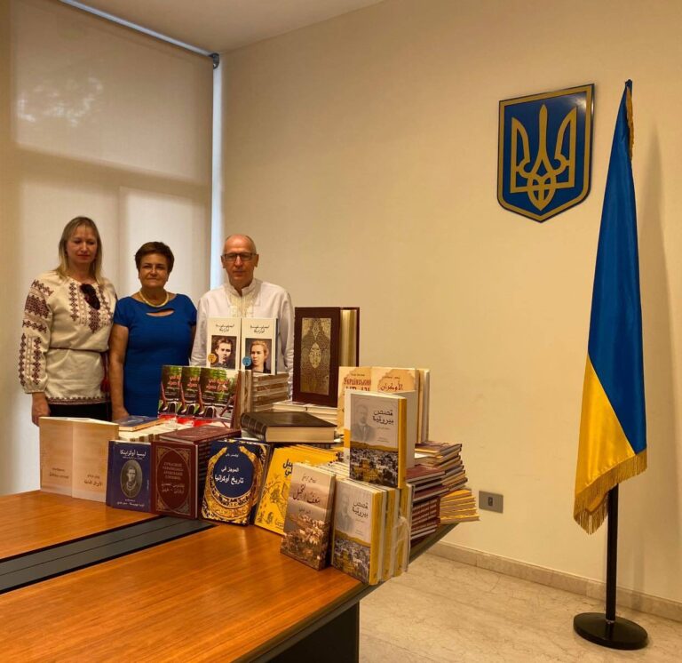 Проєкт «Українська книжкова поличка» запрацювала вже у 18-ти країнах світу
