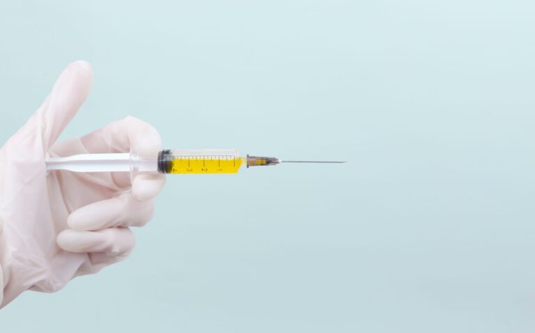 Україна отримала 4 тисячі доз вакцини проти сказу