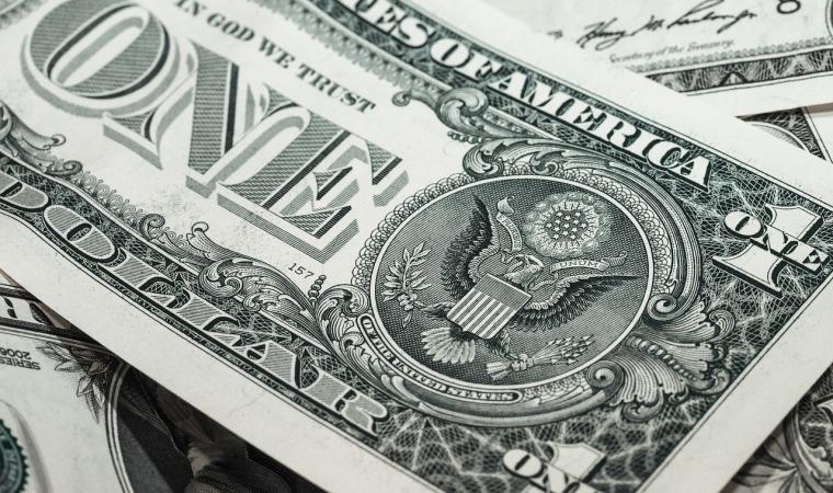 НБУ дав можливість купувати валюту за офіційним курсом