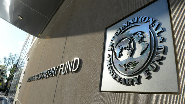 Україна отримала $1,3 мільярда екстреного фінансування від МВФ