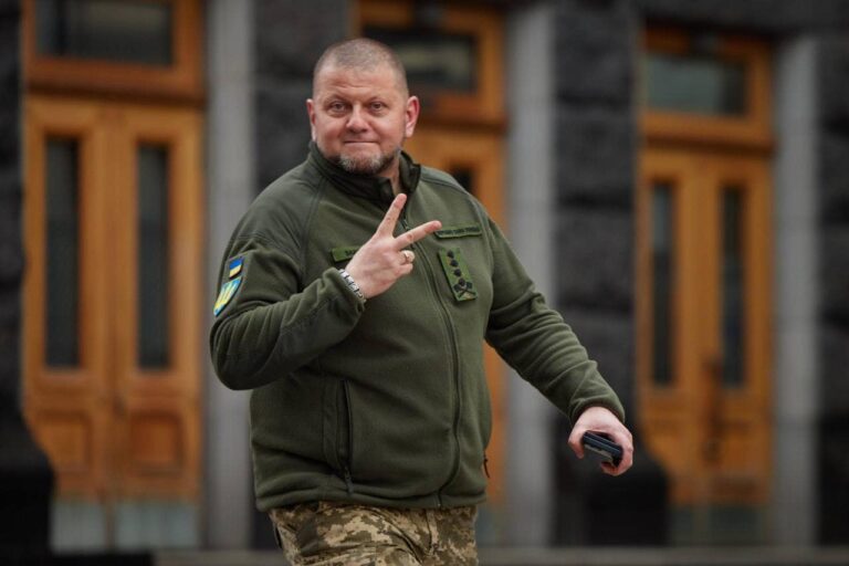 Залужний, Сирський та Буданов: кому з командувачів довіряють українці