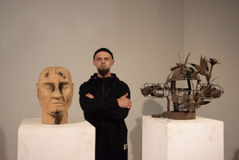 Харківський митець Костянтин Зоркін везе виставку в Дніпро