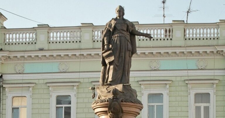 На пам’ятник Катерині ІІ чекає демонтаж