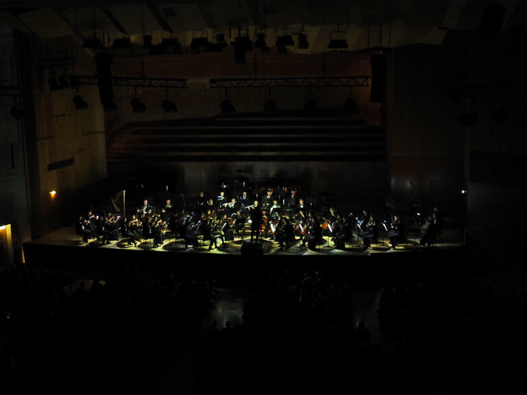 Kyiv Symphony Orchestra виступив у темряві в Німеччині, аби привернути увагу до подій в Україні