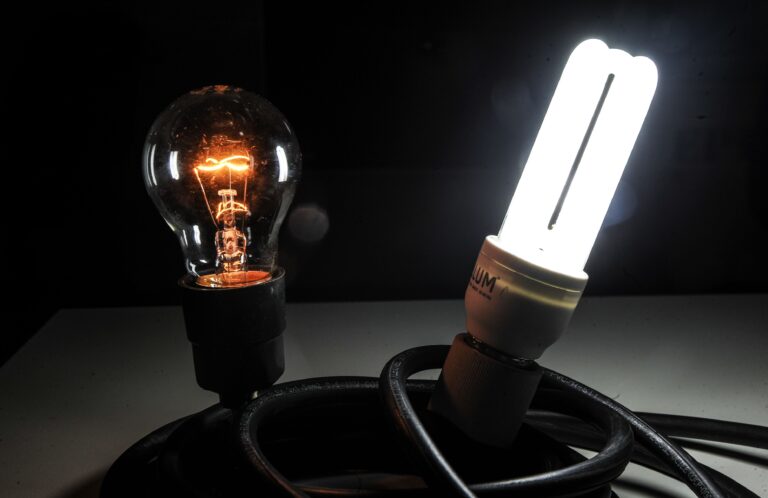В Україні безплатно замінятимуть лампи розжарювання на LED-лампи