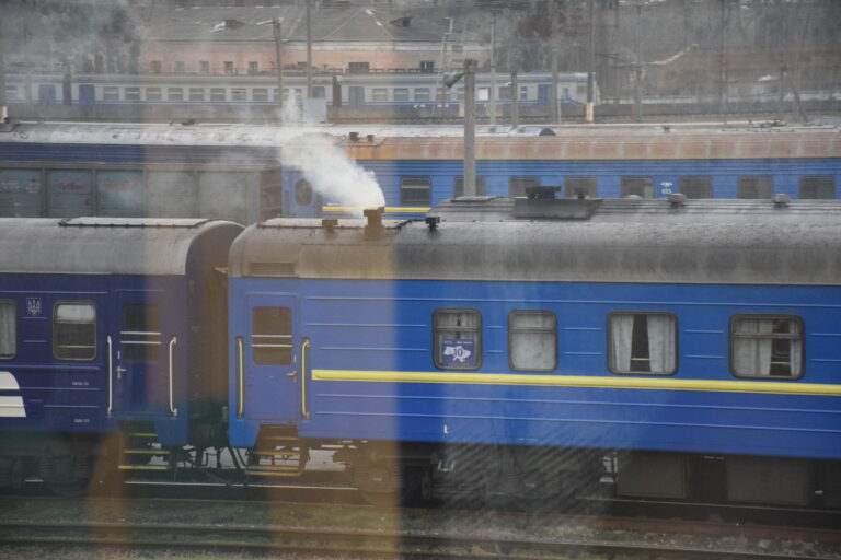 Уперше з 2008 року Укрзалізниця закупить нові плацкартні вагони