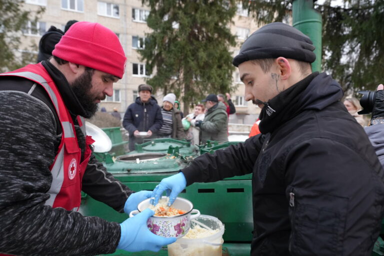 Red Cross and Canadian Charity Treated Internally Displaced Persons in Kharkiv