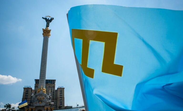 Більшість українців бажають повернути всі території, включно з Кримом — опитування