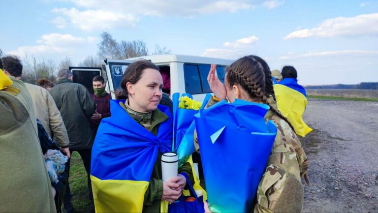 Більшість українських військових зазнала фізичних тортур у російському полоні