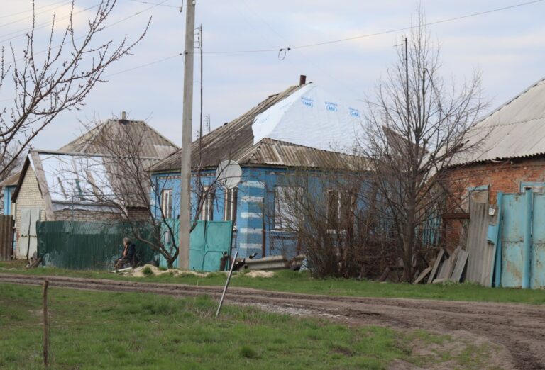 Росіяни обстріляли щонайменше 15 населених пунктів: є поранені