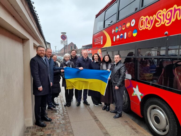 У Копенгагені з’явився україномовний аудіогід на автобусних та човникових екскурсіях
