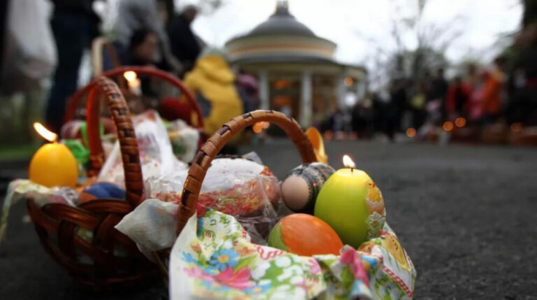 Більшість українців планують святкувати Великдень — опитування