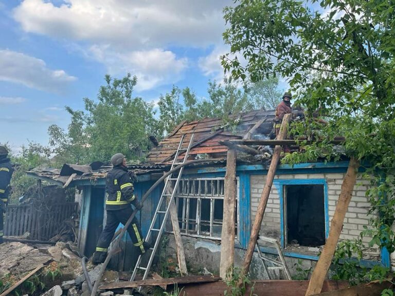 Ворог завдав авіаційних ударів по трьох селищах Харківщини