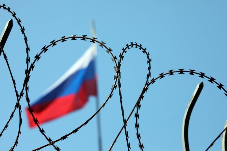 Зеленський ввів у дію санкції проти 178 громадян Росії