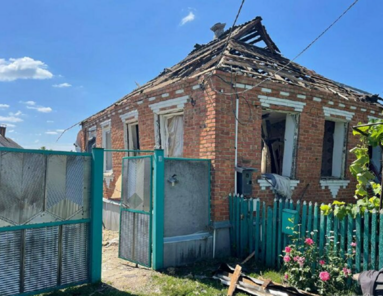 Russians Shelled Novoosinove in Kharkiv Oblast, Injuring 5