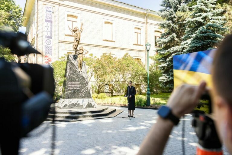 У Харкові відкрили пам’ятник дітям, які загинули внаслідок агресії рф проти України