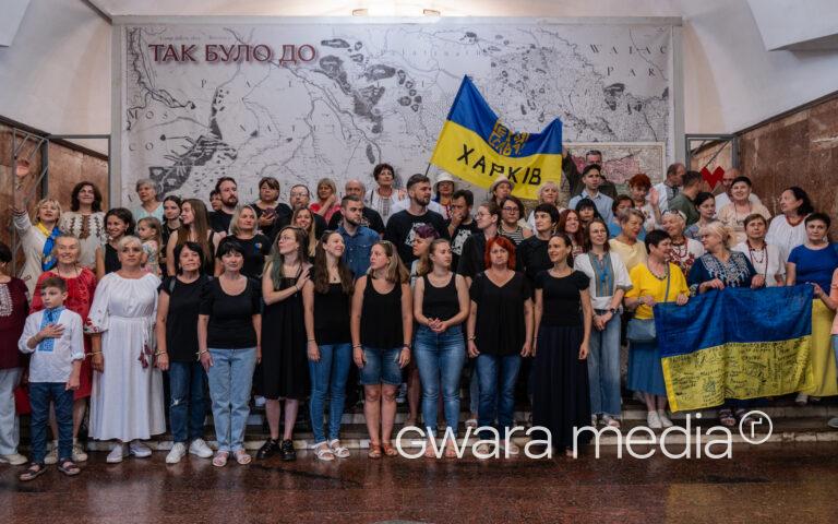 Ch.Ch.Choir виконав гімн України у харківському метро на честь Дня Незалежності – ВІДЕО