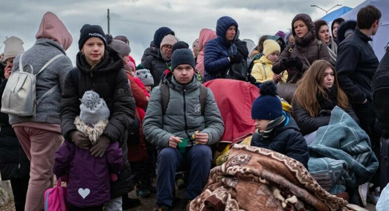 В Україну повернули родину з Липців, яку росіяни примусово депортували до Росії