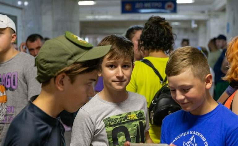 Діти військових з Харківщини поїхали на відпочинок на Закарпаття