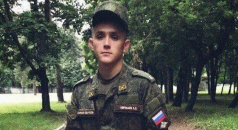 «Я сьогодні людину вбив»: засудили російського офіцера, що розстріляв цивільне авто на Харківщині