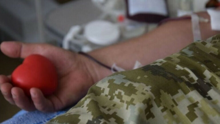 Combat Medics are Now Allowed to Perform Prehospital Blood Transfusion – Ukrainian MoH