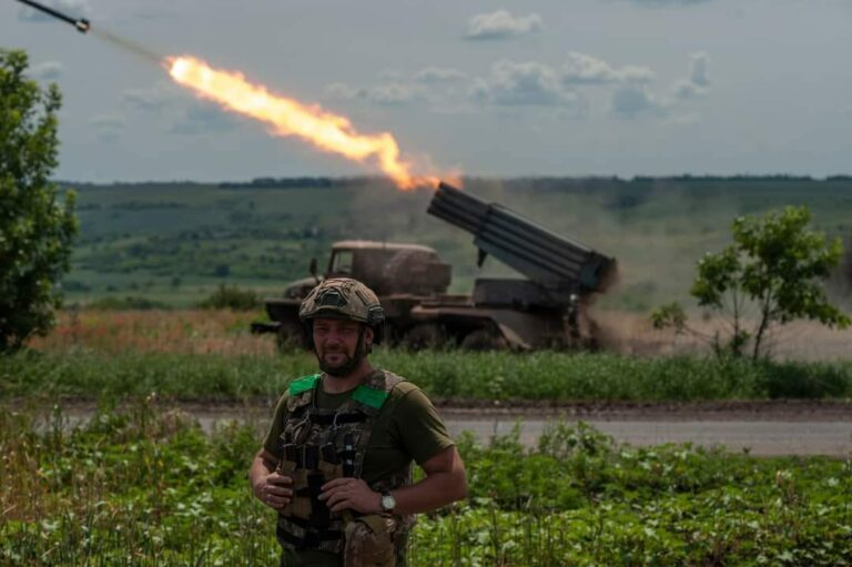 Ukrainian Forces Repel 7 Russian Attacks in the Kupyansk Direction