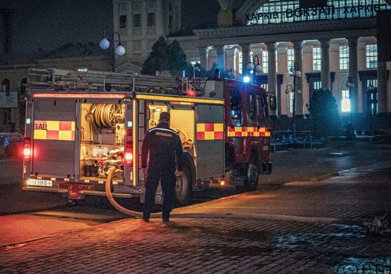 У Харкові ліквідували пожежу на Привокзальній площі — фото