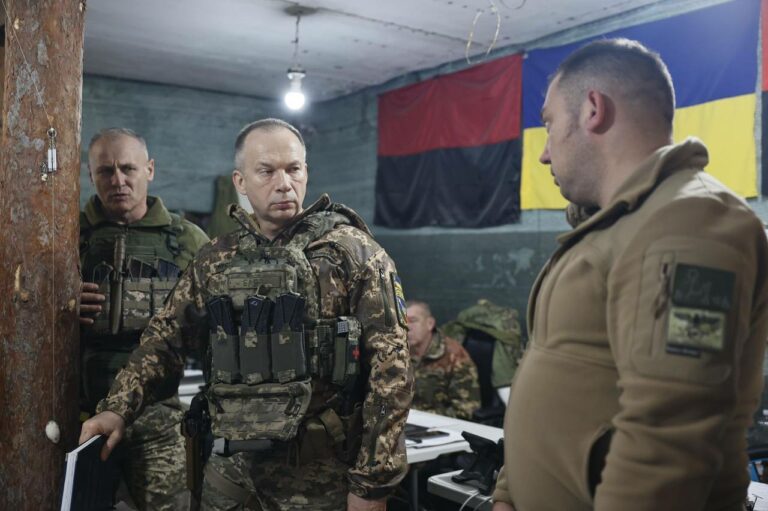 Армія РФ хоче оточити Куп’янськ та зайняти лівий берег річки Оскіл — Сирський