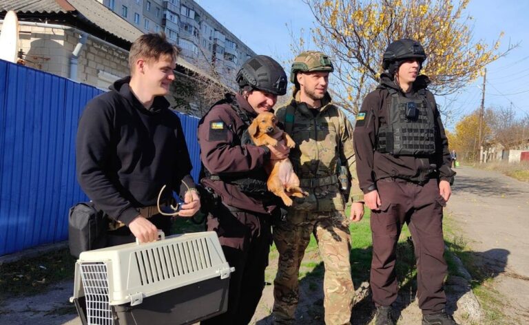 Поліція евакуювала з Куп’янського району 32 людей, з яких 16 дітей