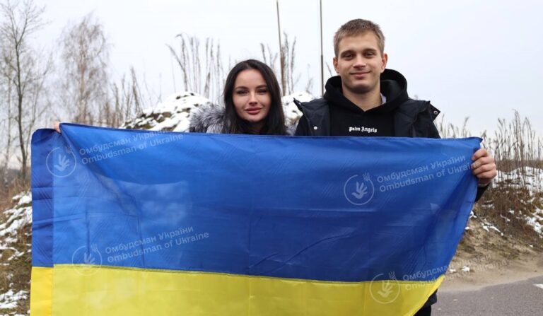 В Україну повернули 18-річного хлопця з окупованого Маріуполя