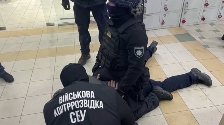 SSU in Kharkiv Detained a Man Who Promised a Widow of a Fallen Soldier to “Return Him From the Captivity” for Money