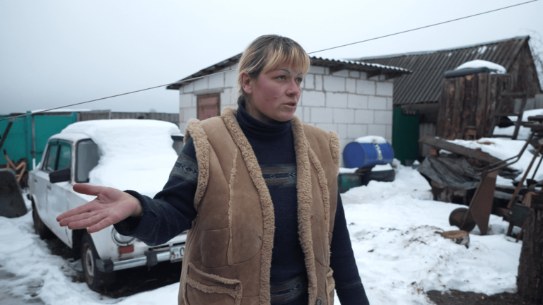 Виживання попри війну: як жителі Вільчі та Симинівки переживають зиму — ВІДЕО