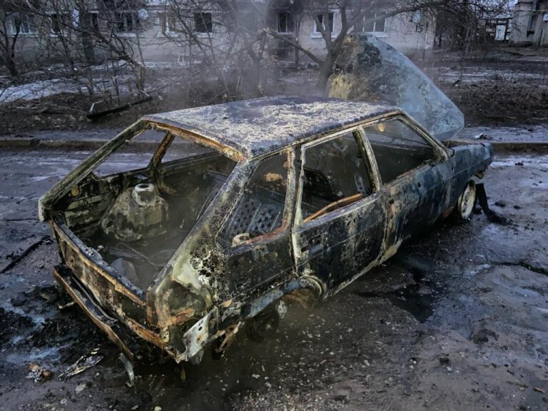 «Згорів заживо в автомобілі»: у Куп’янську чоловік загинув унаслідок російського обстрілу