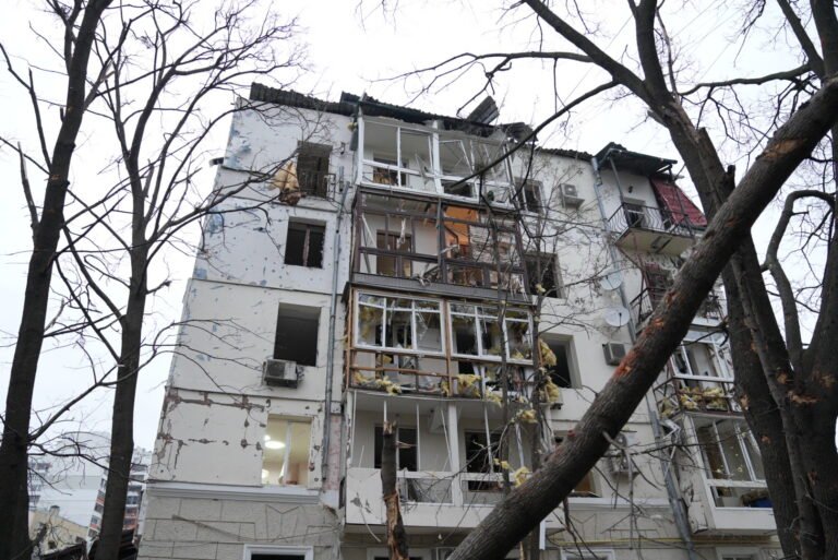Усі комунікації в пошкоджених будинках планують відновити до вечора — Терехов