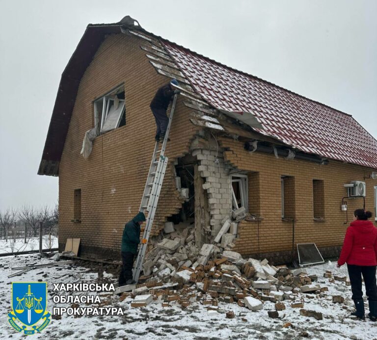 На Харківщині російські військові обстріляли щонайменше 15 населених пунктів
