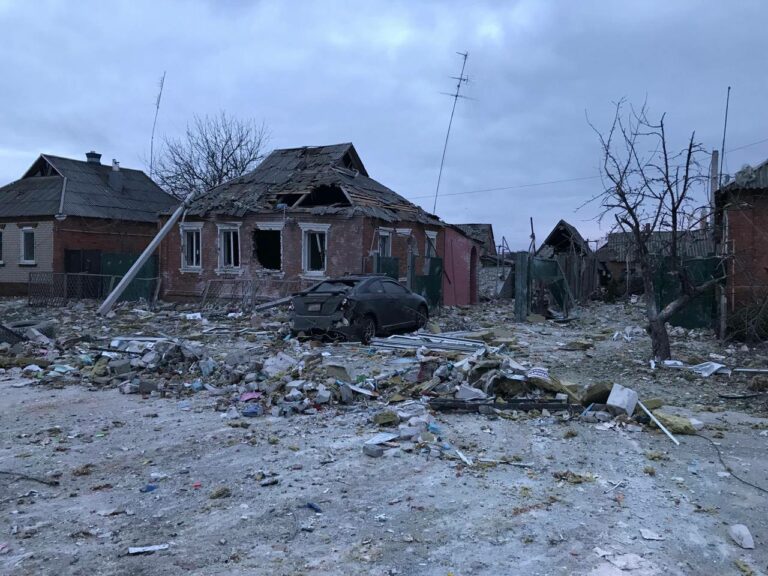 Russian Attack on Zolochiv in Kharkiv Region Destroyed Hotel: One Person Still Trapped Under Rubble 