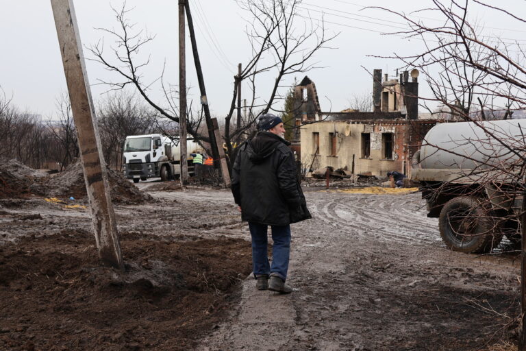 У Харкові ремонтують будинки, пошкоджені обстрілами 9 лютого — фоторепортаж