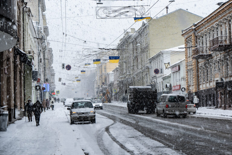 Через погодні умови можливі ускладнення на дорогах Харківщини