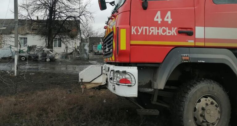 Rescuers Put Out Fire in Kupiansk District After Russian Shelling