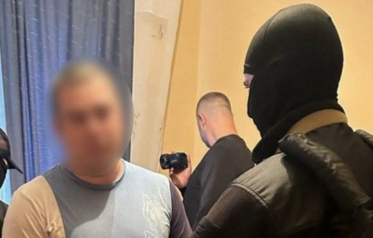 Ошукав 43 людини в Україні: мешканця Пісочина підозрюють у шахрайстві