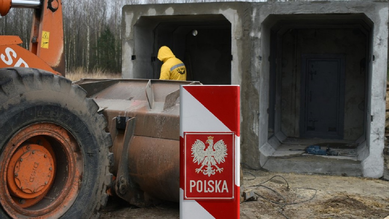 Банер до маніпуляції про будівництво захисних споруд на українсько-польському кордоні