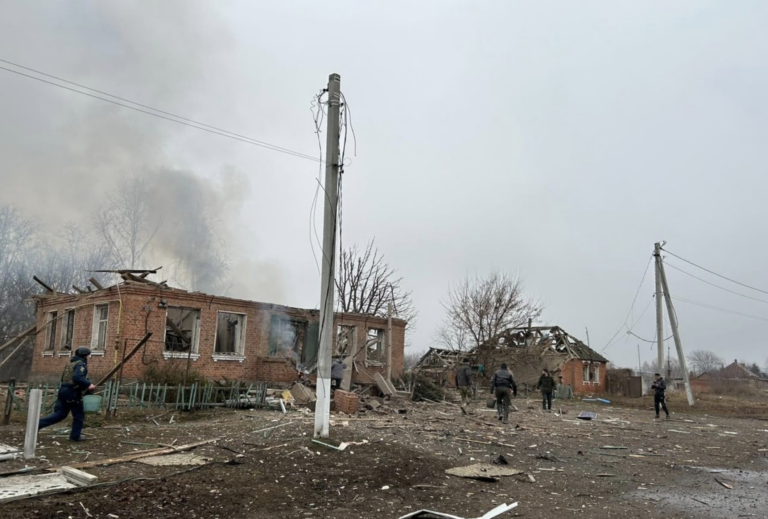 У селі Бугаївка росіяни влучили по пункту швидкої допомоги