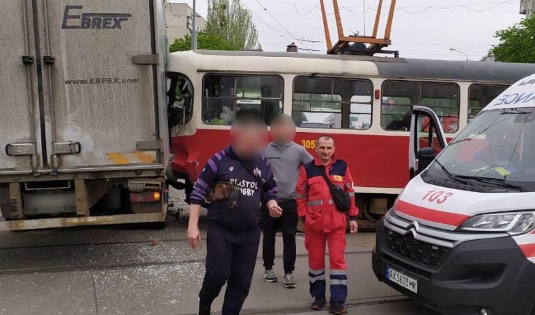 У Харкові внаслідок аварії постраждав 6-річний хлопчик