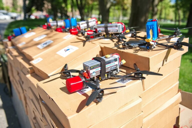 Військовим на Харківщині передали 150 FPV-дронів та дві станції управління 