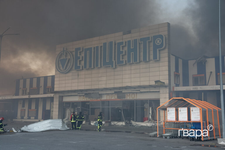 Через атаку росіян на гіпермаркет у Харкові загинуло 12 осіб — прокуратура