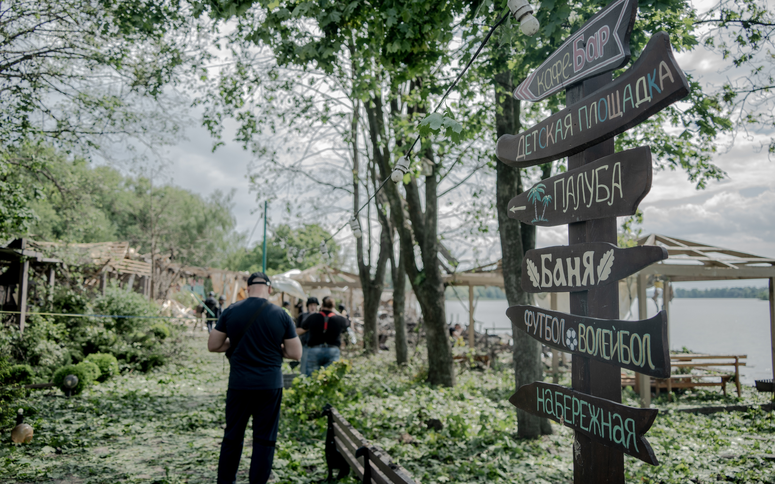 Direction signs in the recreation center. Russian double-tap strike on Cherkaska Lozova in Kharkiv suburbs killed six people and injured 27. May 19, 2024 / Photo: Ivan Samoilov for Gwara Media